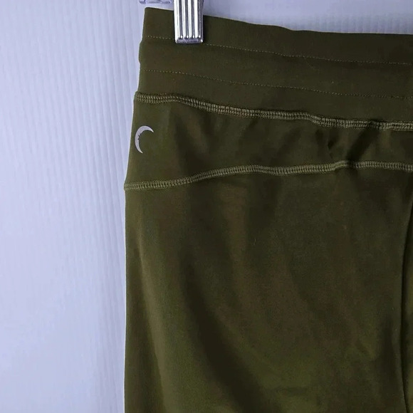 NWOT Zyia Active Olive Unwind Joggers With Ribbed Cuffs and Pockets Size S - Picture 9 of 12